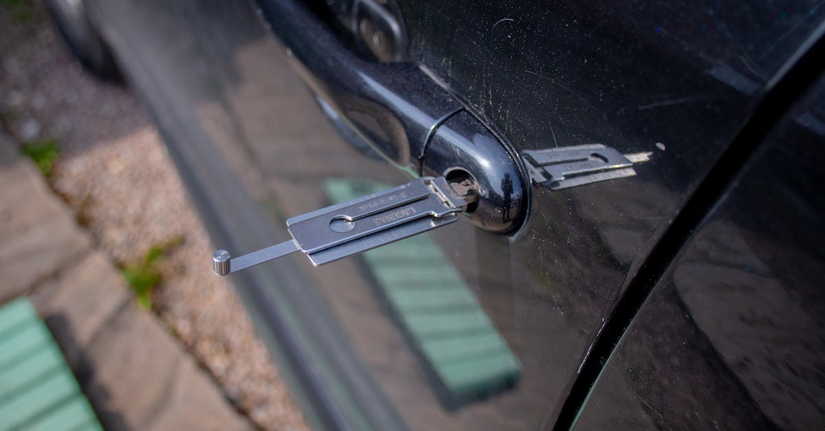 How much does it cost to change the lock system on a car?